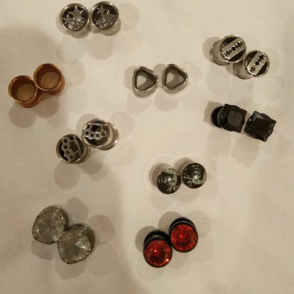 Metal gauges